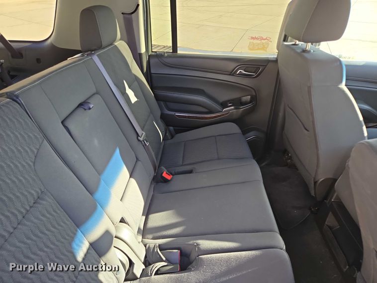 image for item DY1415 2017 Chevrolet Suburban SUV