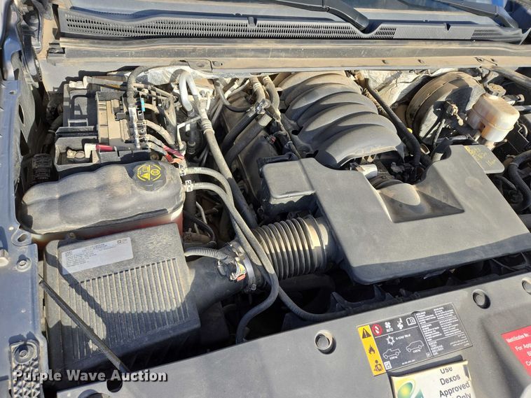 image for item DY1415 2017 Chevrolet Suburban SUV