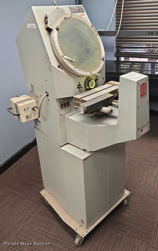 image for item DY1416 J&L Metrology Classic 14T optical comparator