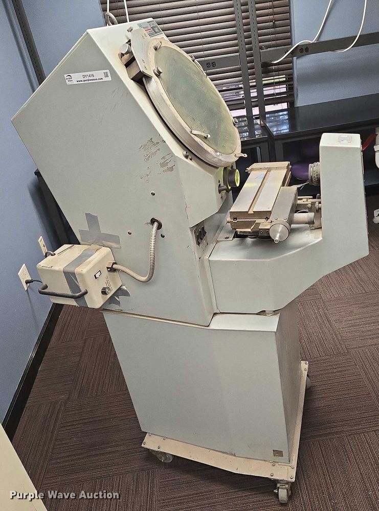 image for item DY1416 J&L Metrology Classic 14T optical comparator