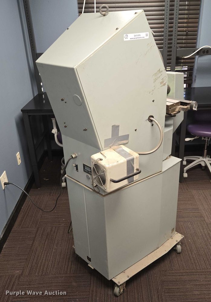 image for item DY1416 J&L Metrology Classic 14T optical comparator