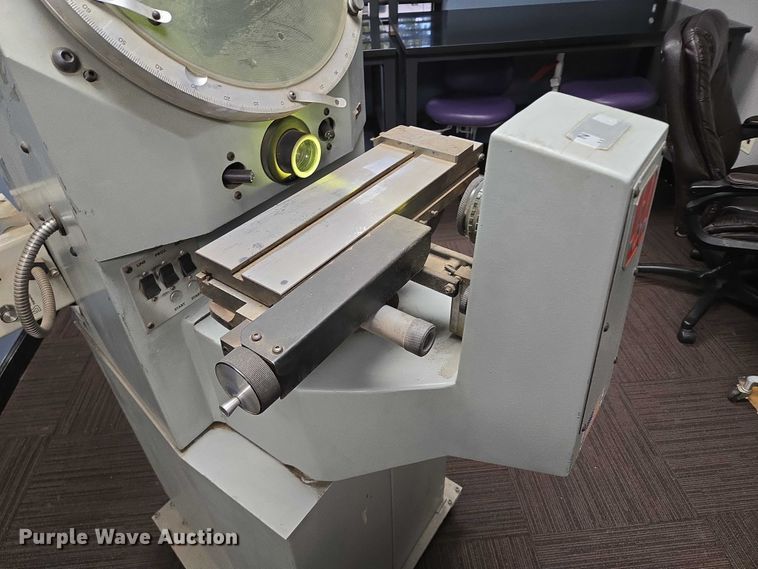 image for item DY1416 J&L Metrology Classic 14T optical comparator