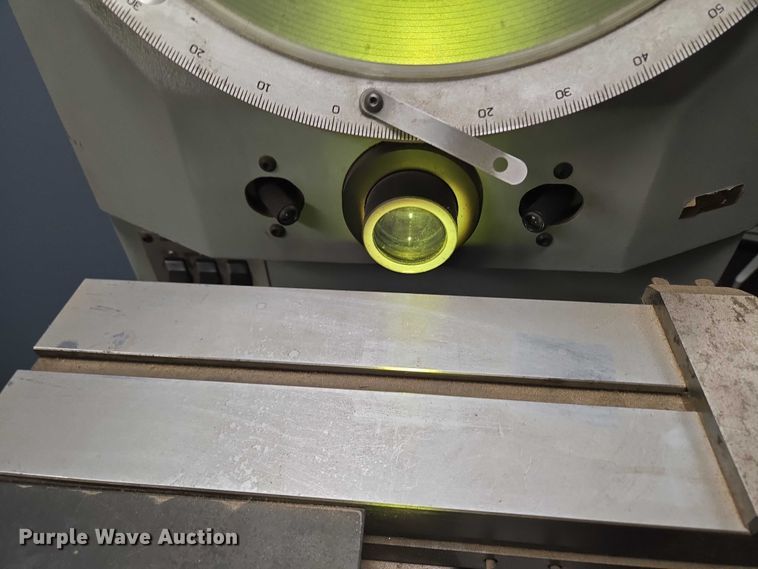 image for item DY1416 J&L Metrology Classic 14T optical comparator