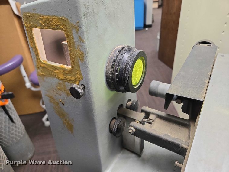 image for item DY1416 J&L Metrology Classic 14T optical comparator