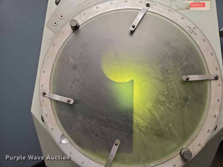 image for item DY1416 J&L Metrology Classic 14T optical comparator