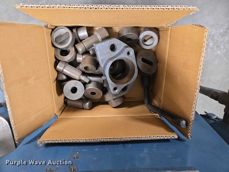 image for item DY1417 Scotchman 207 J7480 ironworker