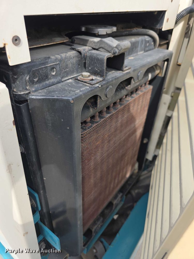 image for item DZ6424 Tennant 6600 sweeper