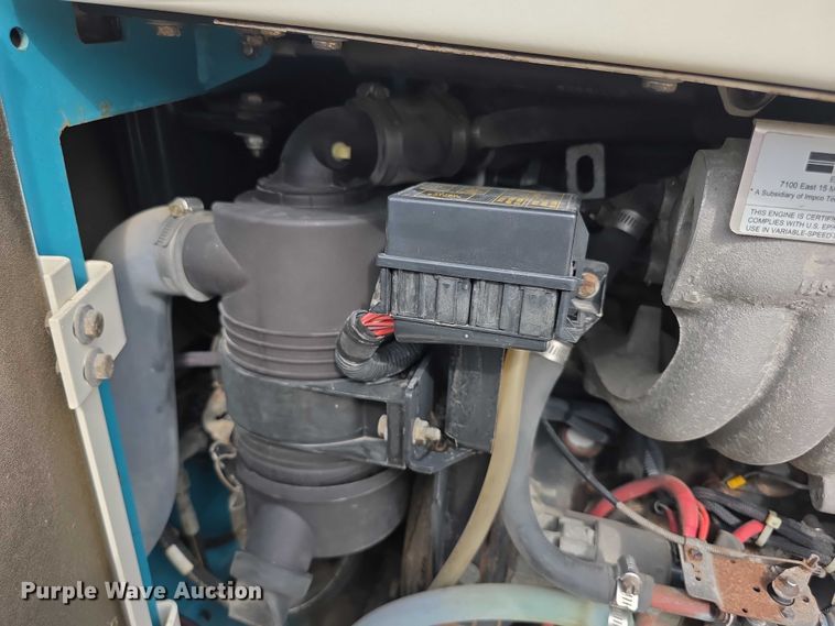 image for item DZ6424 Tennant 6600 sweeper