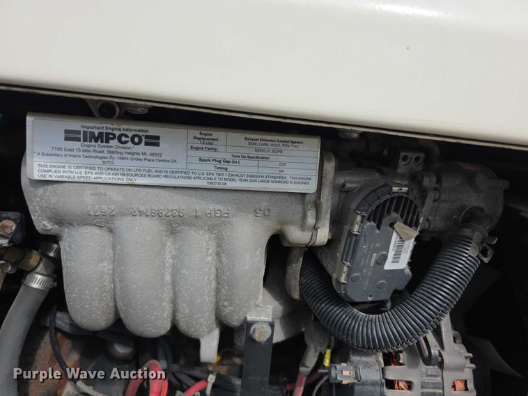 image for item DZ6424 Tennant 6600 sweeper