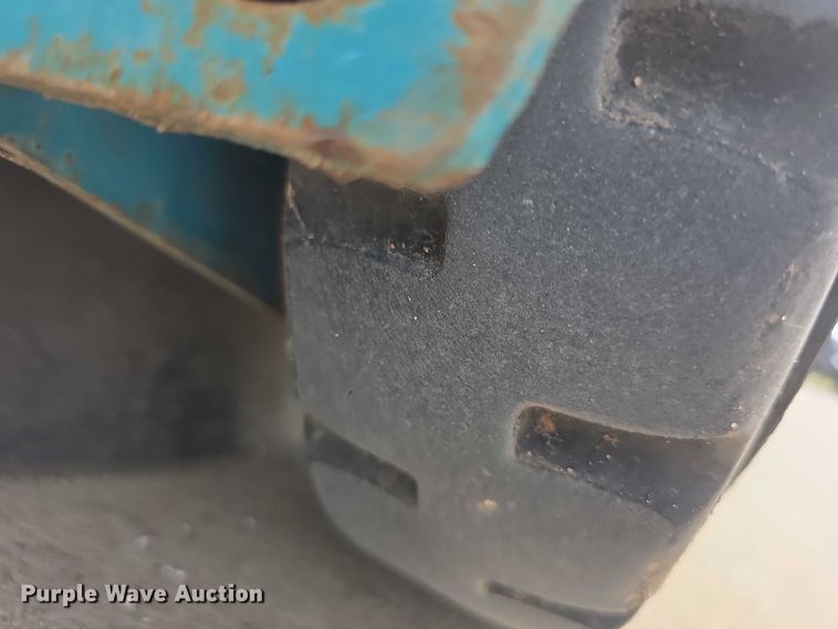 image for item DZ6424 Tennant 6600 sweeper