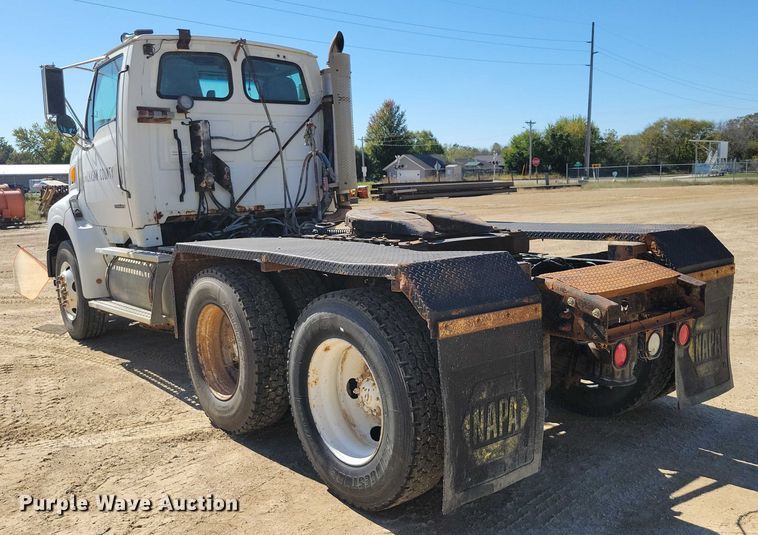 image for item DZ6616 2000 Sterling AT9500 semi truck