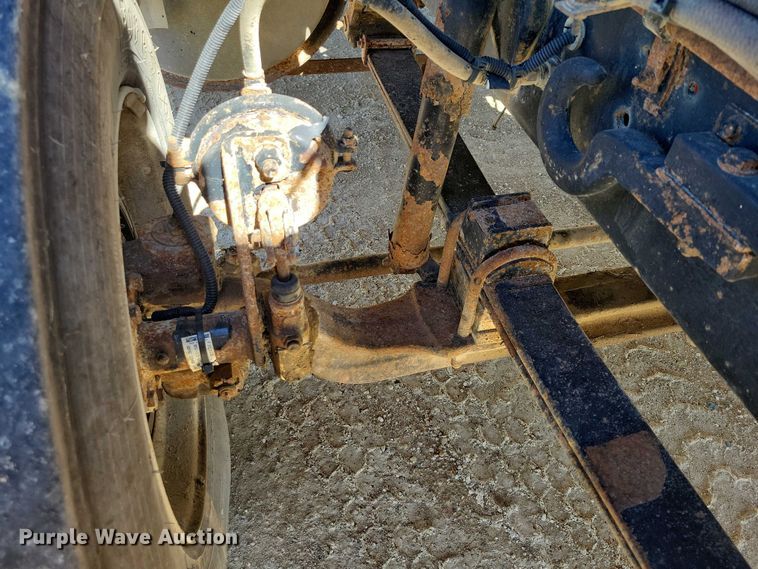 image for item DZ6616 2000 Sterling AT9500 semi truck