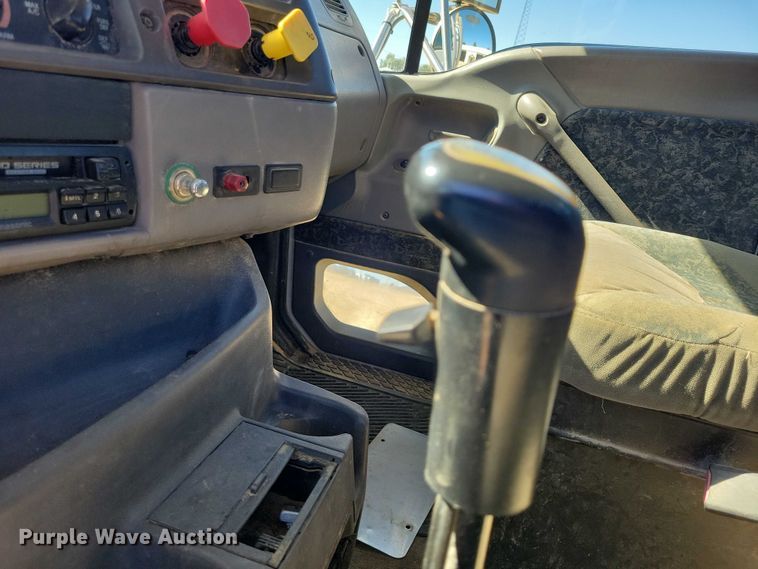 image for item DZ6616 2000 Sterling AT9500 semi truck