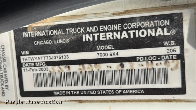 image for item EA1942 2003 International 7600 digger derrick truck