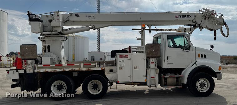 image for item EA1946 2006 Sterling L8500 digger derrick truck