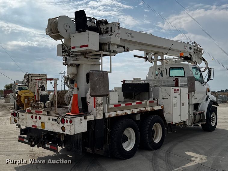 image for item EA1946 2006 Sterling L8500 digger derrick truck