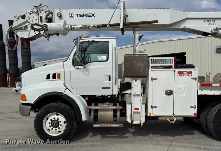 image for item EA1946 2006 Sterling L8500 digger derrick truck