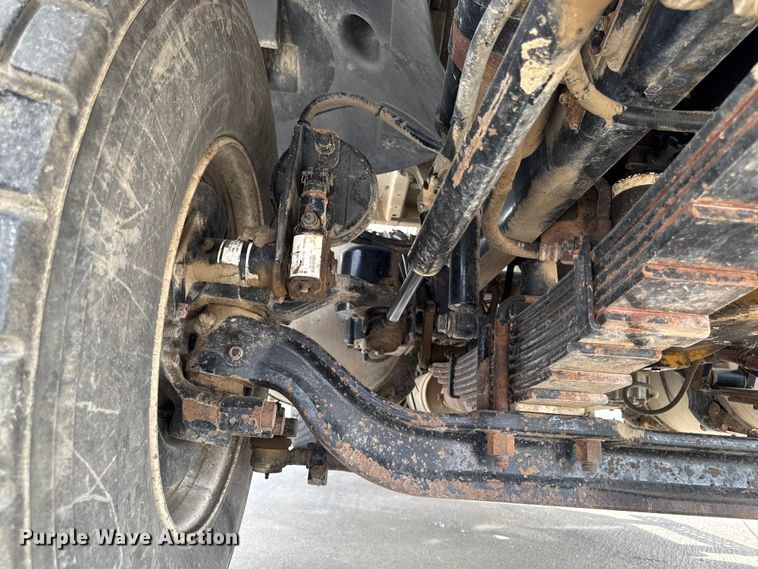 image for item EA1946 2006 Sterling L8500 digger derrick truck