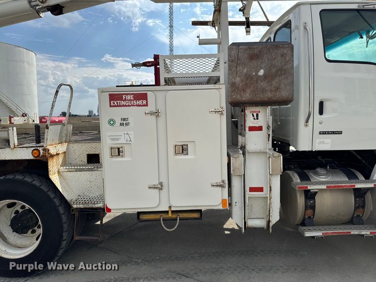 image for item EA1946 2006 Sterling L8500 digger derrick truck