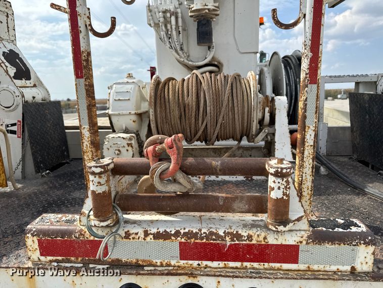 image for item EA1946 2006 Sterling L8500 digger derrick truck