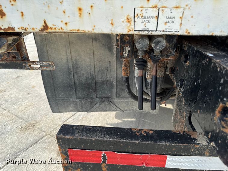 image for item EA1946 2006 Sterling L8500 digger derrick truck