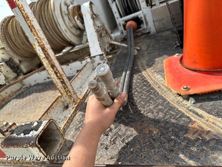 image for item EA1946 2006 Sterling L8500 digger derrick truck