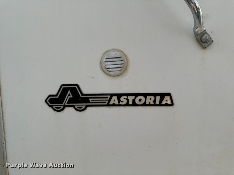 image for item EA1946 2006 Sterling L8500 digger derrick truck