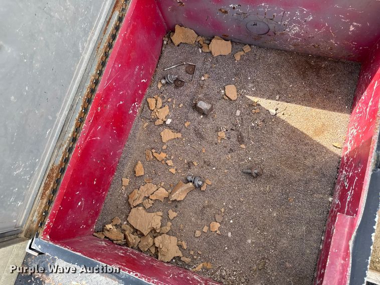 image for item EA1946 2006 Sterling L8500 digger derrick truck