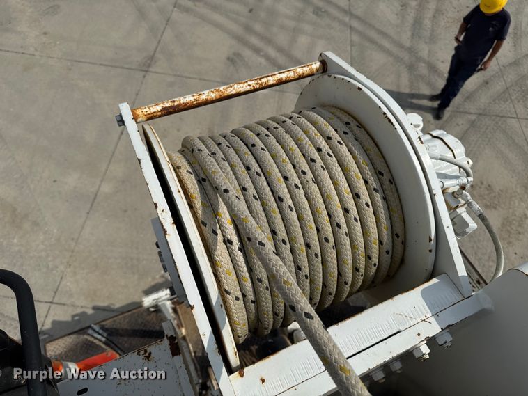 image for item EA1946 2006 Sterling L8500 digger derrick truck