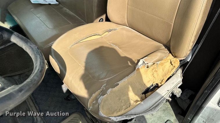 image for item EA1946 2006 Sterling L8500 digger derrick truck