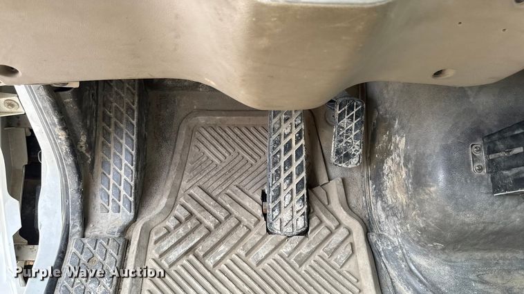 image for item EA1946 2006 Sterling L8500 digger derrick truck