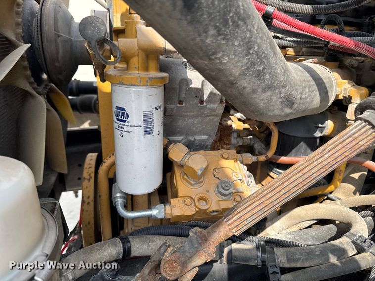 image for item EA1946 2006 Sterling L8500 digger derrick truck