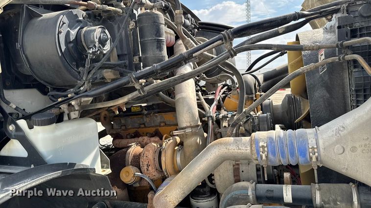 image for item EA1946 2006 Sterling L8500 digger derrick truck