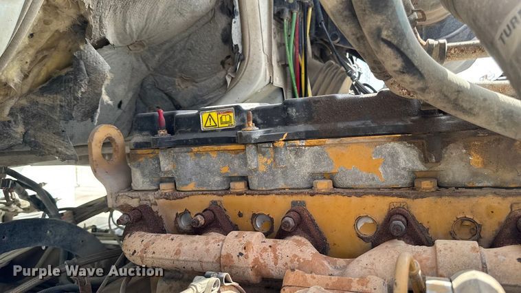 image for item EA1946 2006 Sterling L8500 digger derrick truck