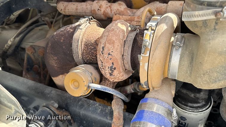 image for item EA1946 2006 Sterling L8500 digger derrick truck