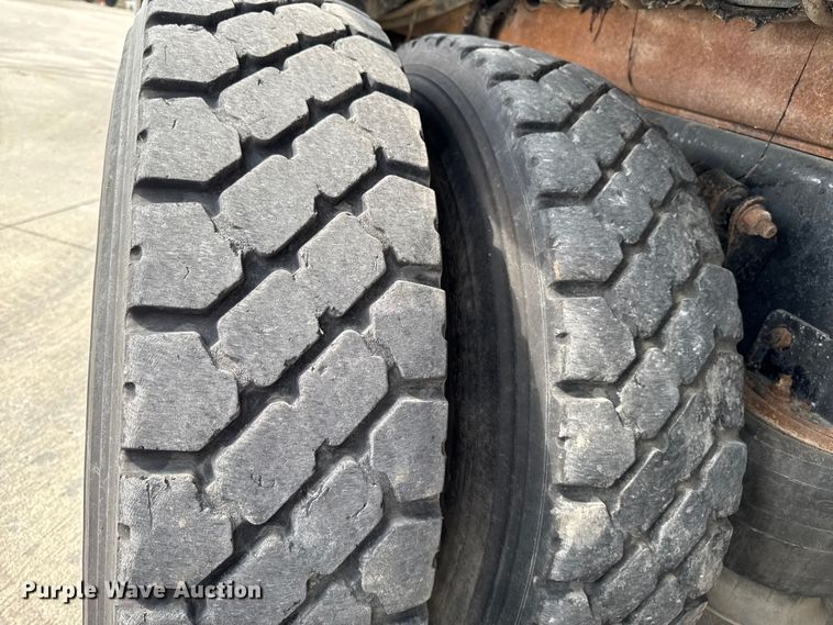 image for item EA1946 2006 Sterling L8500 digger derrick truck