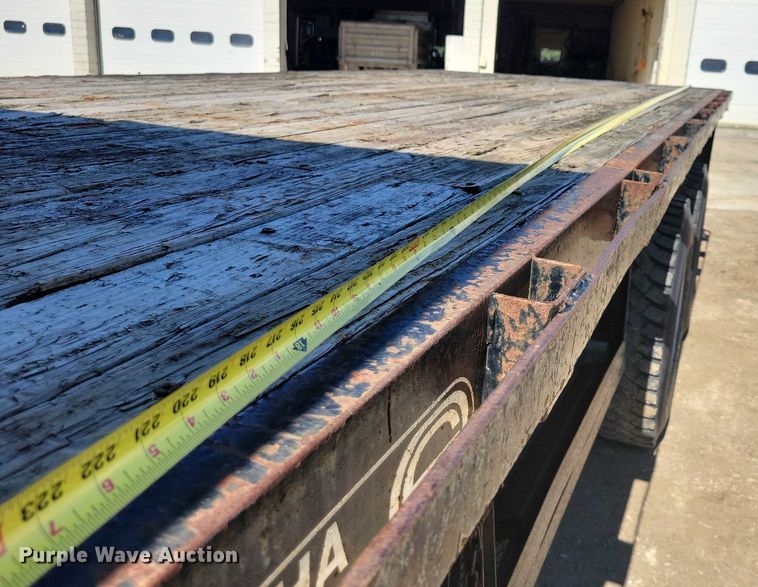 image for item EA2610 1981 Ford 9000 dump flatbed truck