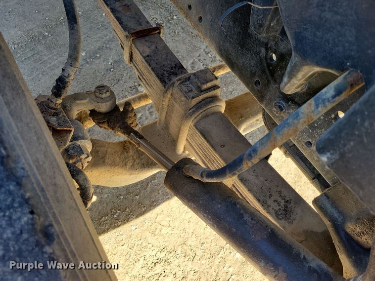 image for item EA2610 1981 Ford 9000 dump flatbed truck