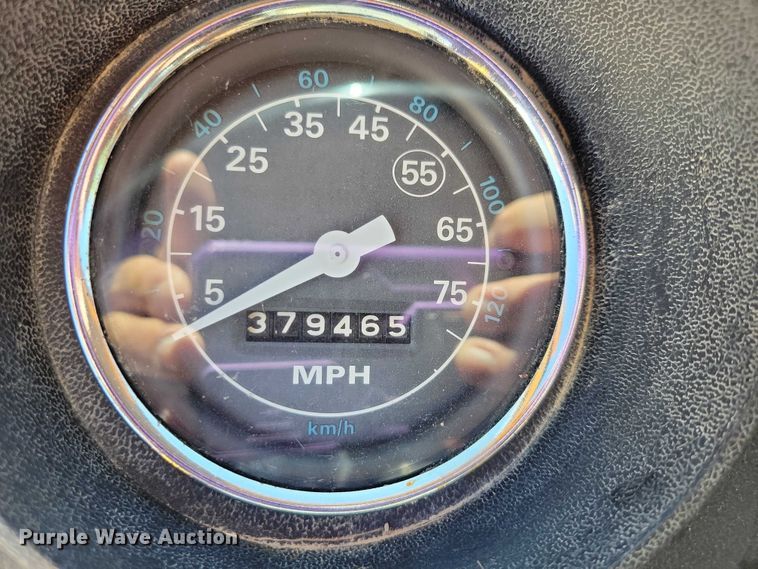 image for item EA2610 1981 Ford 9000 dump flatbed truck