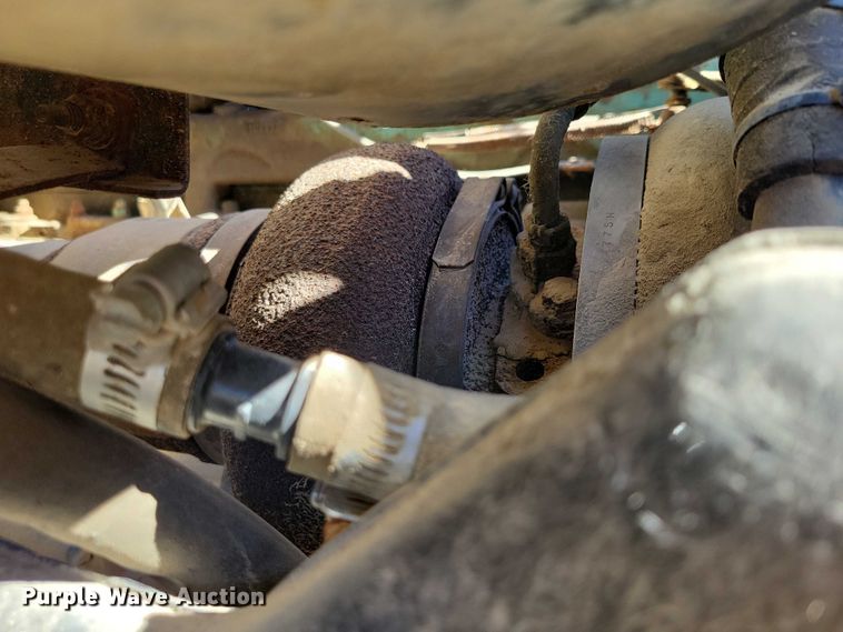 image for item EA2610 1981 Ford 9000 dump flatbed truck