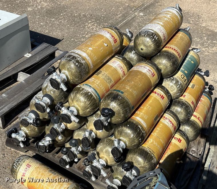 image for item EA7479 SCBA gear