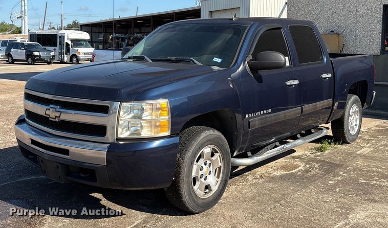 image for item EA7481 2009 Chevrolet Silverado 1500 Crew Cab pickup truck