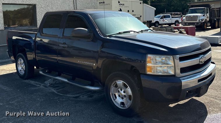 image for item EA7481 2009 Chevrolet Silverado 1500 Crew Cab pickup truck
