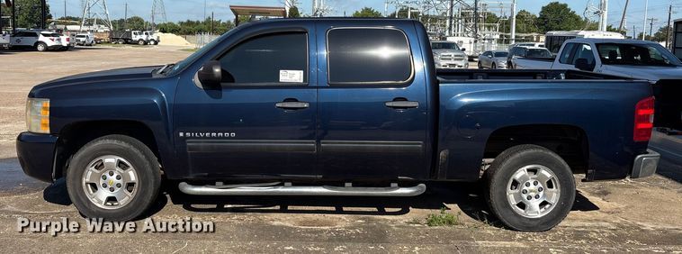 image for item EA7481 2009 Chevrolet Silverado 1500 Crew Cab pickup truck
