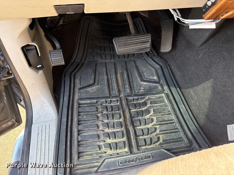 image for item EA7481 2009 Chevrolet Silverado 1500 Crew Cab pickup truck