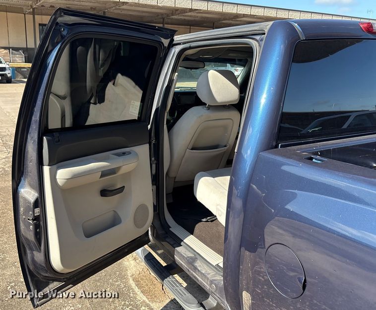 image for item EA7481 2009 Chevrolet Silverado 1500 Crew Cab pickup truck