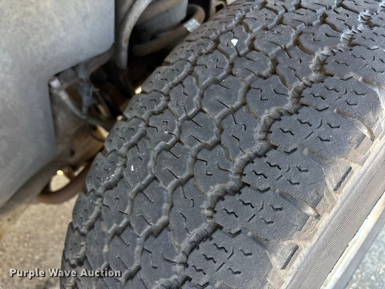 image for item EA7481 2009 Chevrolet Silverado 1500 Crew Cab pickup truck