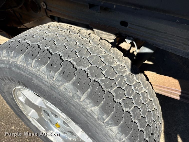 image for item EA7481 2009 Chevrolet Silverado 1500 Crew Cab pickup truck