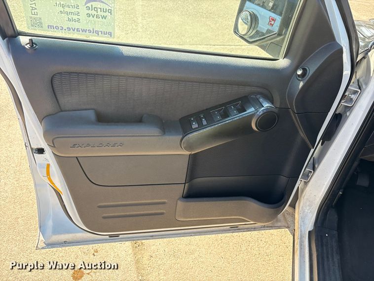 image for item EA7482 2009 Ford Explorer XLT SUV