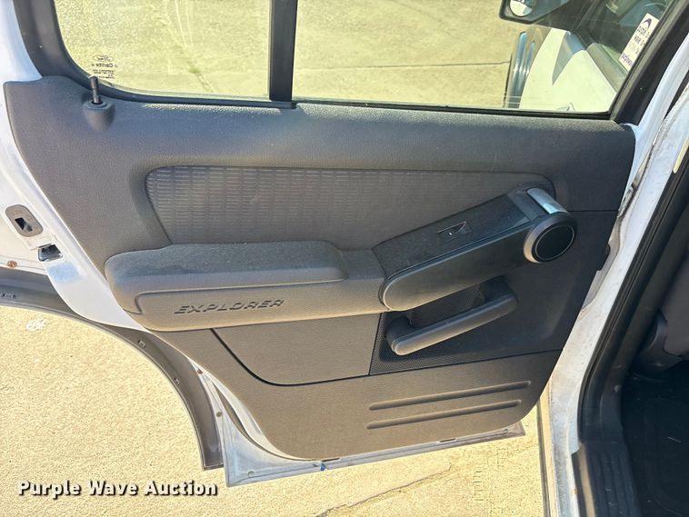 image for item EA7482 2009 Ford Explorer XLT SUV